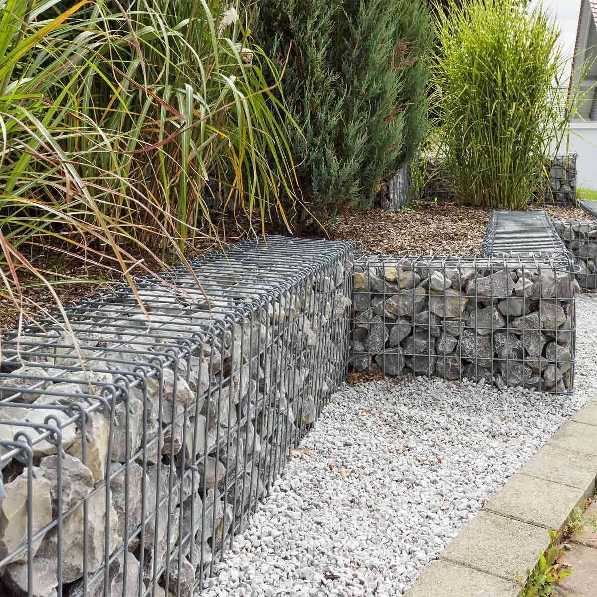 Abris de jardin en métal : quel type choisir en 2026 ?