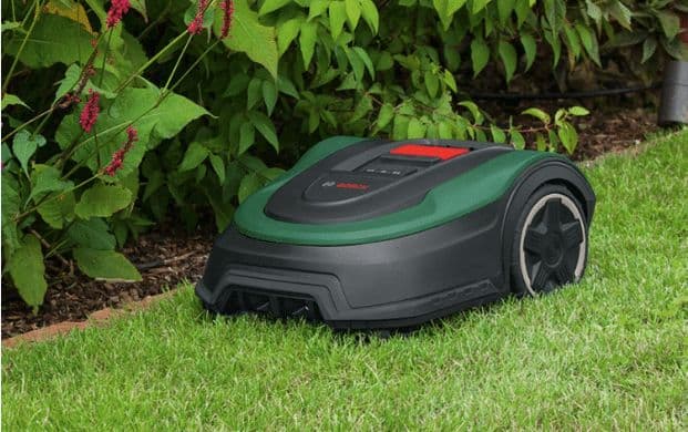 Robot tondeuse 2026 : lequel choisir selon votre jardin ?